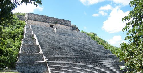 la gran piramide en Uxmal